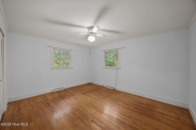 112 Lakewood Drive, Greenville, NC 27834