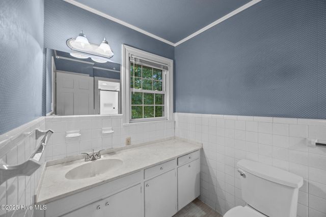 112 Lakewood Drive, Greenville, NC 27834