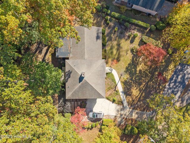 112 Lakewood Drive, Greenville, NC 27834