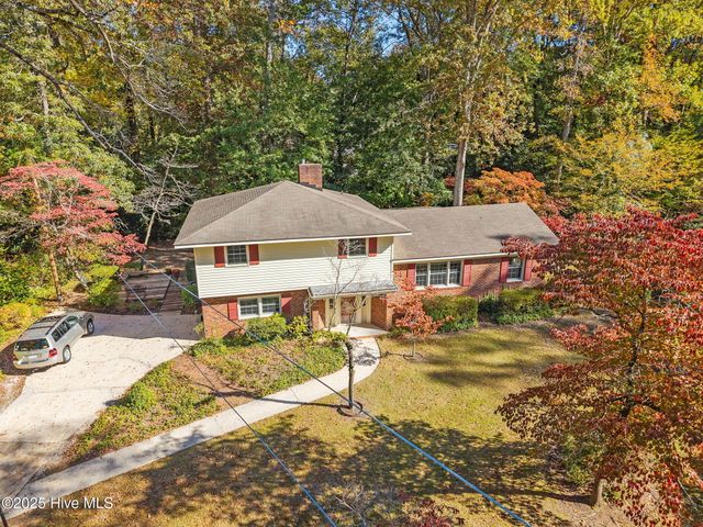 112 Lakewood Drive, Greenville, NC 27834