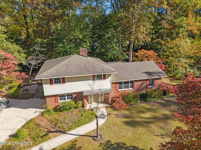 112 Lakewood Drive, Greenville, NC 27834