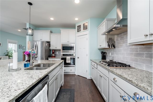 9928 Honeybee Dr, Mechanicsville, VA 23116
