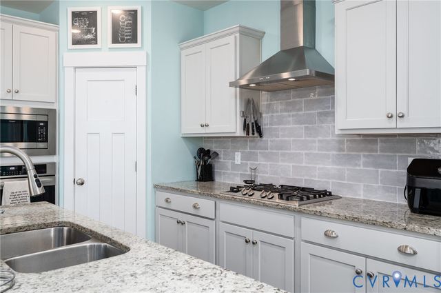 9928 Honeybee Dr, Mechanicsville, VA 23116