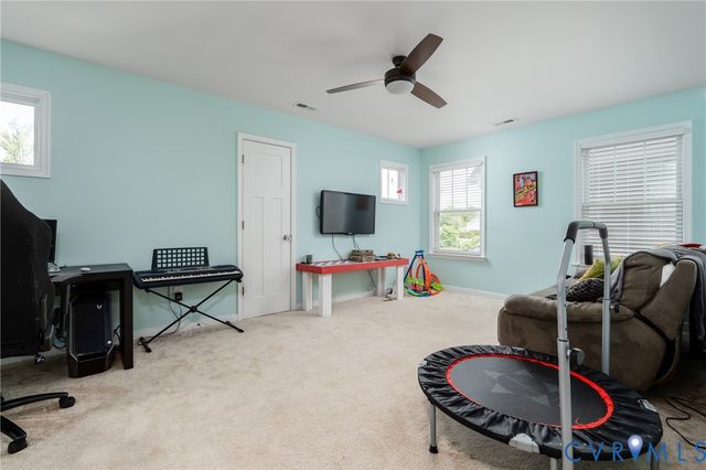 9928 Honeybee Dr, Mechanicsville, VA 23116