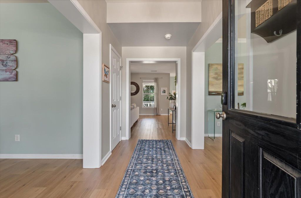 Image 6 of property listing at 5177 E Liberty Park Circle, North Charleston, SC 29405