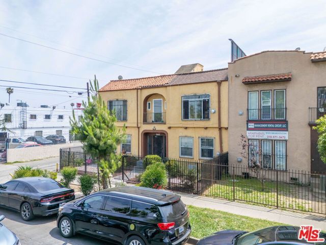 1014 W 57th Street, Los Angeles, CA 90037