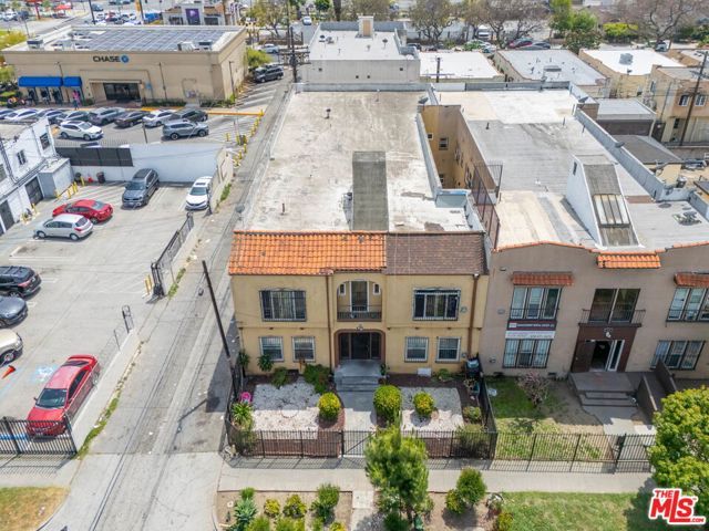 1014 W 57th Street, Los Angeles, CA 90037