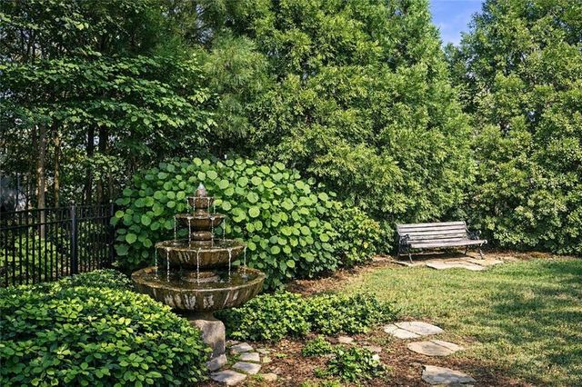 867 Woodleaf Park Drive, Mableton, GA 30126