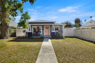 522 28TH AVENUE S, St Petersburg, FL 33705