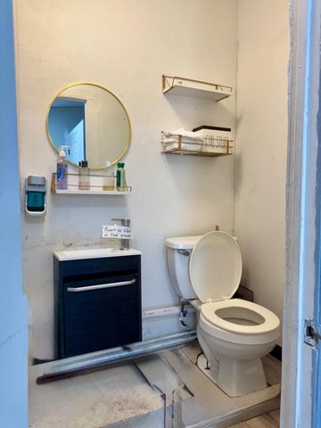 211 W ONTARIO ST, Philadelphia, PA 19140