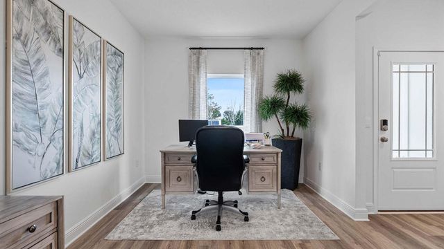 8170 Fox Hunt Drive, Milton, FL 32583