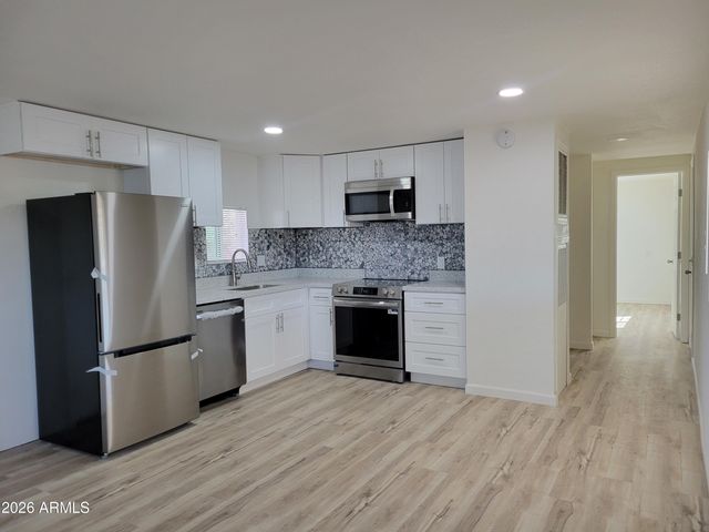 18026 N Cave Creek Road 1, Phoenix, AZ 85032