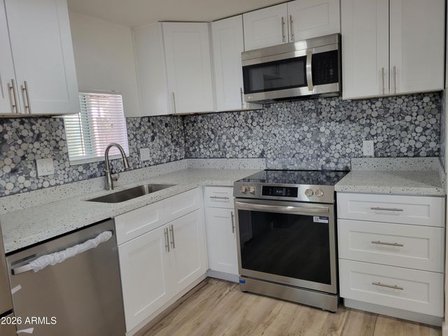 18026 N Cave Creek Road 1, Phoenix, AZ 85032