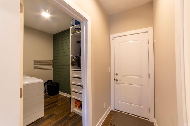 5735 Brookstone Drive, Newburgh, IN 47630