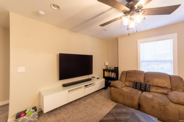 5735 Brookstone Drive, Newburgh, IN 47630