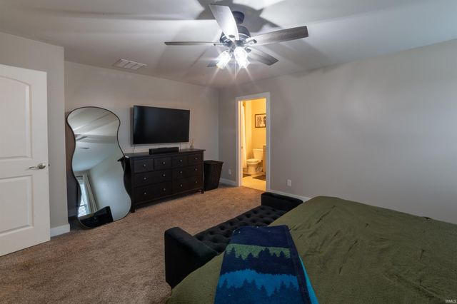 5735 Brookstone Drive, Newburgh, IN 47630