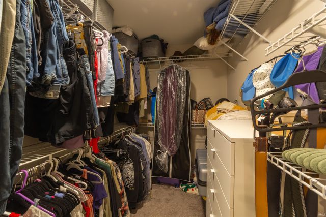 5735 Brookstone Drive, Newburgh, IN 47630