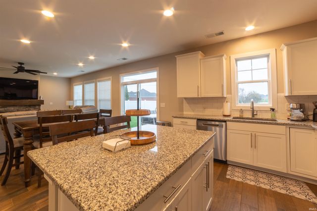 5735 Brookstone Drive, Newburgh, IN 47630