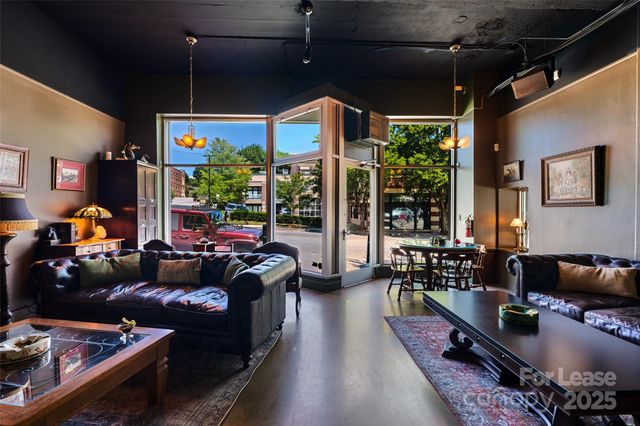 81 Coxe Avenue, Asheville, NC 28801