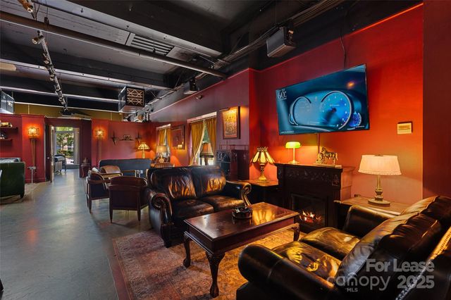 81 Coxe Avenue, Asheville, NC 28801