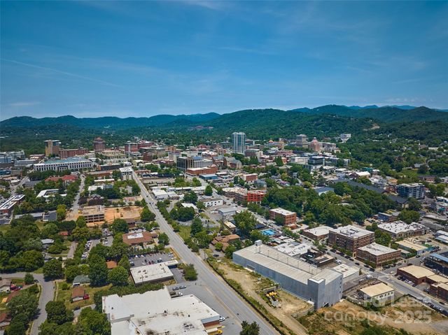 81 Coxe Avenue, Asheville, NC 28801