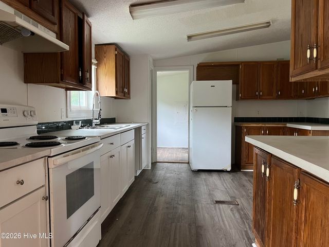 3994 Gum Branch Court NE, Leland, NC 28451