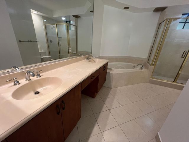 2900 NW 125th Ave 3-224, Sunrise, FL 33323