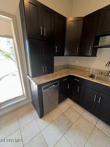 7003 McNutt Road, #Right, Anthony, NM 88021