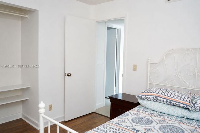 10405 Sunrise Lakes Blvd 205, Sunrise, FL 33322