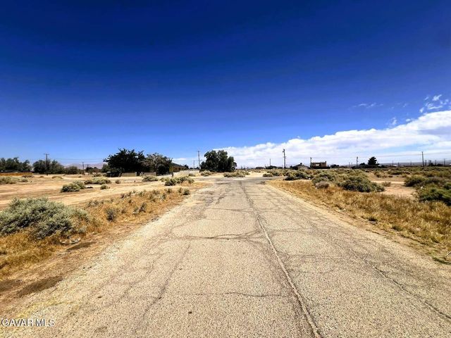 21126 85th Street, California City, CA 93505