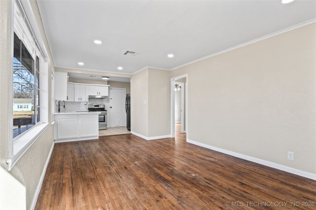 4711 S Boston Avenue, Tulsa, OK 74105