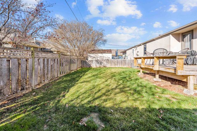 2406 Village Ln, Salina, KS 67401