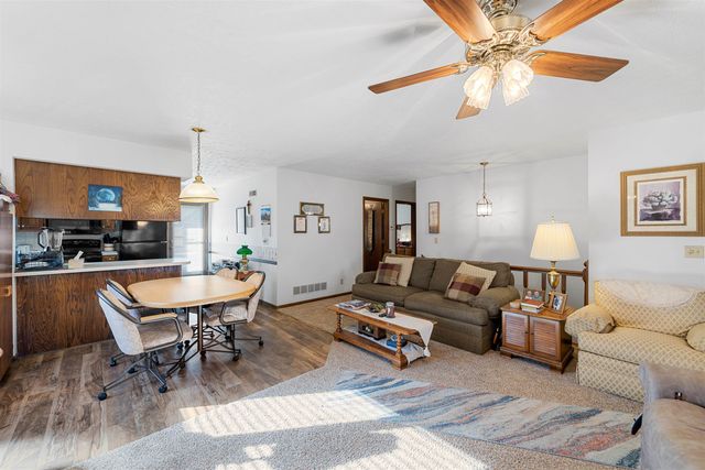 2406 Village Ln, Salina, KS 67401