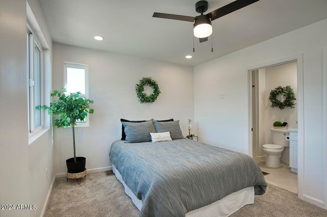 9624 N 16TH Avenue, Phoenix, AZ 85021