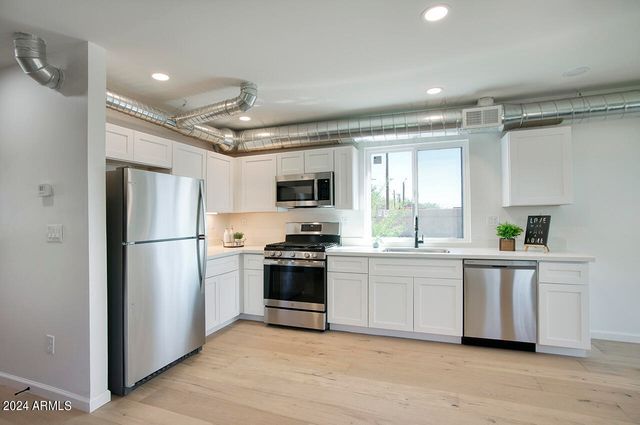 9624 N 16TH Avenue, Phoenix, AZ 85021