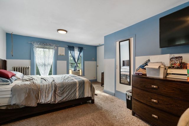 19 Suffolk St, Springfield, MA 01109