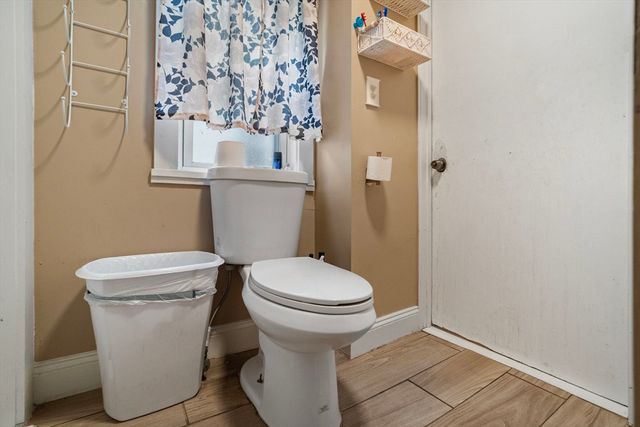 19 Suffolk St, Springfield, MA 01109