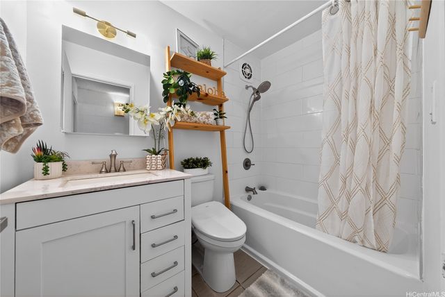 46-270 Kahuhipa Street A419, Kaneohe, HI 96744