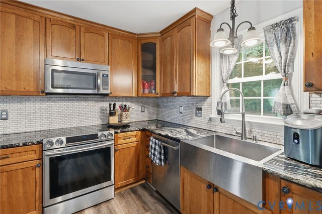 7307 Ann Cabell Ln, Mechanicsville, VA 23111