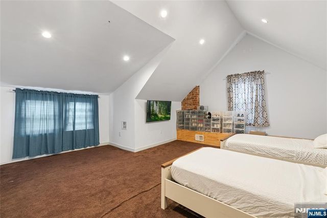 886-888 Degraw Avenue, Newark, NJ 07104