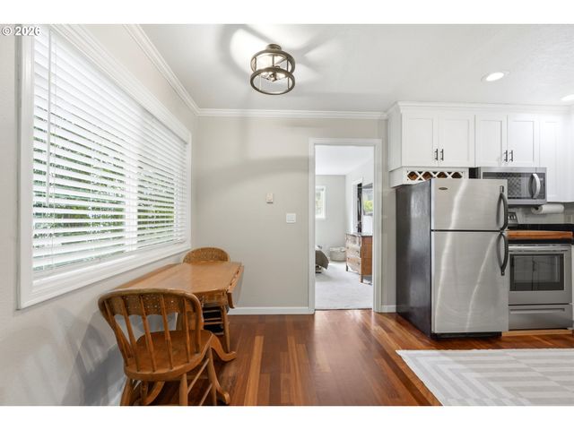 1515 Se 22ND Ave 8, Portland, OR 97214