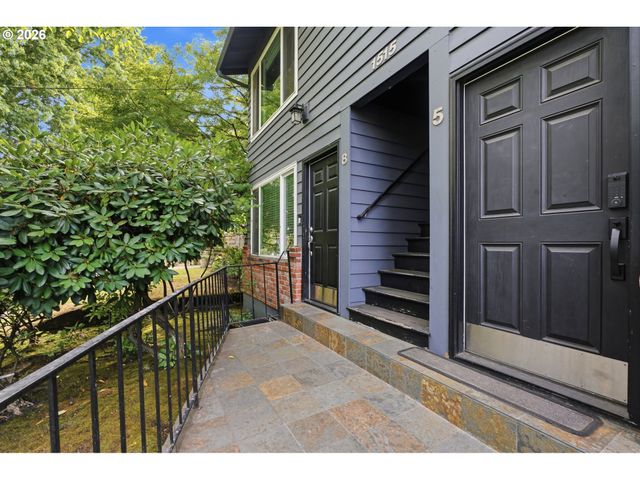 1515 Se 22ND Ave 8, Portland, OR 97214