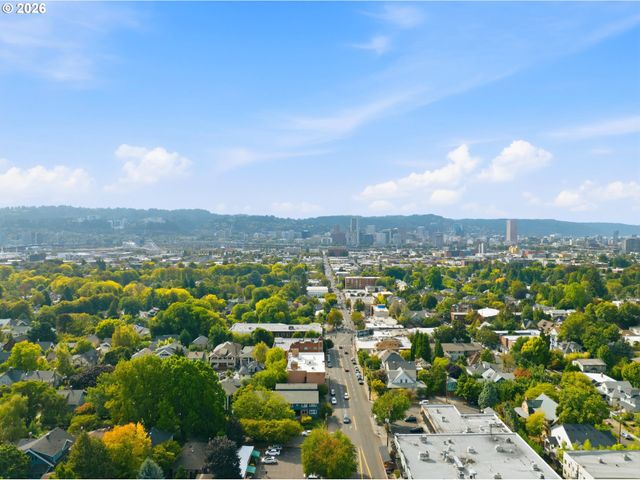 1515 Se 22ND Ave 8, Portland, OR 97214