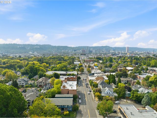 1515 Se 22ND Ave 8, Portland, OR 97214