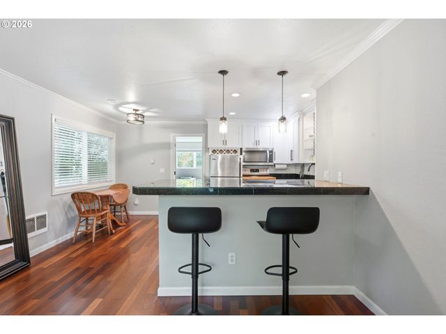 1515 Se 22ND Ave 8, Portland, OR 97214