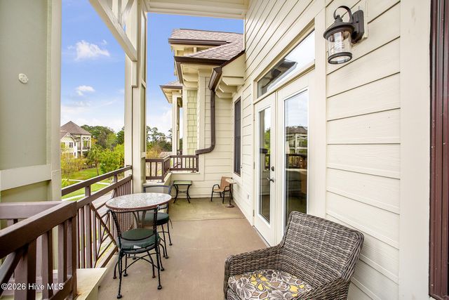 6813 Mayfaire Club Drive 302, Wilmington, NC 28405