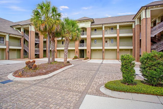 6813 Mayfaire Club Drive 302, Wilmington, NC 28405