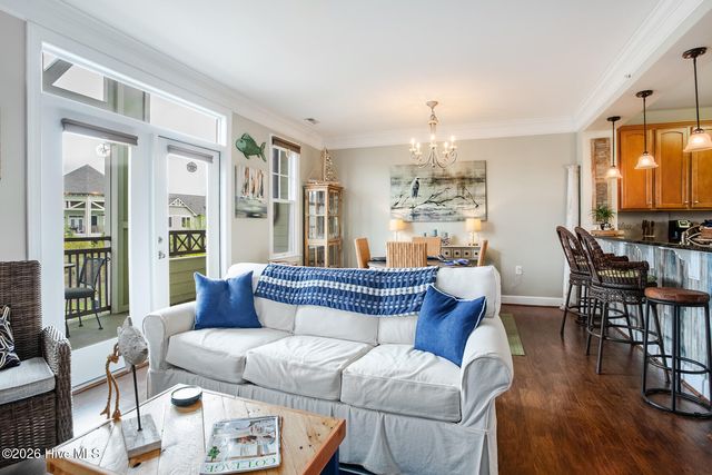 6813 Mayfaire Club Drive 302, Wilmington, NC 28405