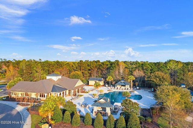 6813 Mayfaire Club Drive 302, Wilmington, NC 28405