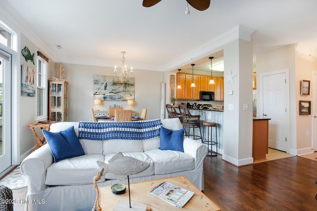 6813 Mayfaire Club Drive 302, Wilmington, NC 28405